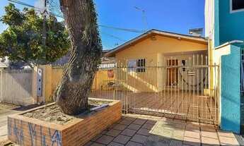 Imagem 3: Terreno com 02 residências e edícula, à venda por R$ 380.000 - Sítio Cercado - Curitiba/PR