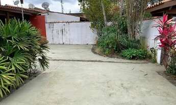 Imagem 2: Casa para Venda em Ubatuba, Perequê-Mirim, 5 dormitórios, 1 suíte, 2 banheiros, 3 vagas