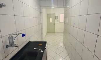 Imagem 4: Apartamento de 1 Dormitório no Boqueirão Próximo ao Beatrix, Apenas 300 Metros da Praia