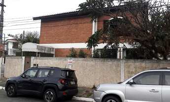 Imagem 2: Sobrado para venda tem 99 metros quadrados com 4 quartos