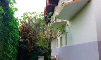 Imagem 4: Sobrado para locação e venda possui 217 metros quadrados com 4 quartos