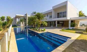 Imagem: Belíssimo sobrado de esquina no Alphaville