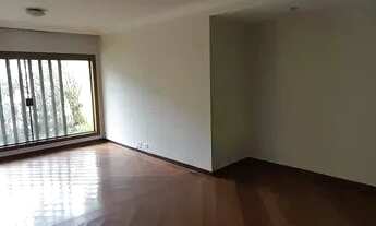 Imagem 3: Casa Térrea espaçosa com jardim em rua arborizada no Parque Continental 5 dormitórios e ed