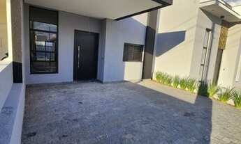 Imagem 2: Casa de condomínio para venda possui 100 metros quadrados com 3 quartos