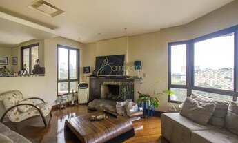 Imagem 2: 300 área útil! 4 quartos sendo 4 suítes e 4 vagas de garagem!