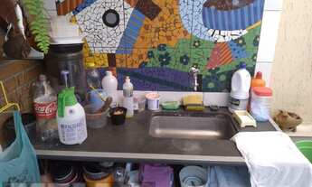 Imagem 2: Sobrado para venda com 200 metros quadrados com 3 quartos