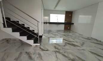 Imagem 2: Casa com 3 dormitórios à venda em Sarzedo