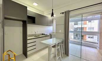 Imagem 4: Apartamento semi mobiliado com 1 quarto no bairro Bucarein, sacada fechada com churrasquei