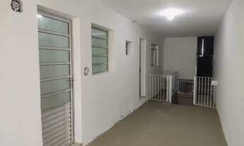 Imagem 3: Valo Velho casa térrea com 2 dormitórios para locação 1 banheiro útil de 130 m² 2 vagas