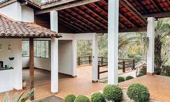 Imagem 5: Casa de condomínio para aluguel e venda possui 500 metros quadrados com 4 quartos