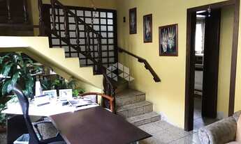 Imagem 5: Casa com 4 dorm 1 suíte, 275m2 no Partenon, 5 vagas