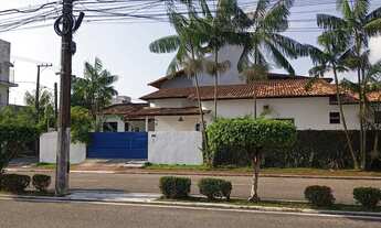 Imagem: BELISSIMA CASA DE CONDOMÍNIO com 3 SUÍTES