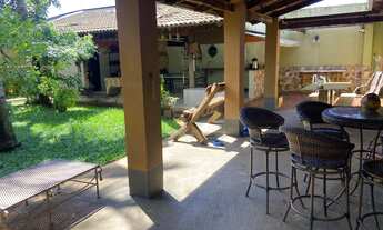 Imagem 4: Sobrando grande Casa com 4 dormitórios