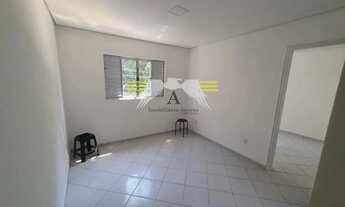 Imagem 2: More a 800m do Metrô Belém! Oportunidade de Casa de 50m² com Sala Ampla e 2 Dormitórios!