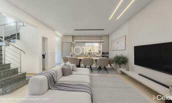 Imagem 2: CASA EM CONDOMÍNIO COM 2 SUÍTES PRÓXIMO AO CENTRO DE SANTA FELICIDADE Casa em condomínio d