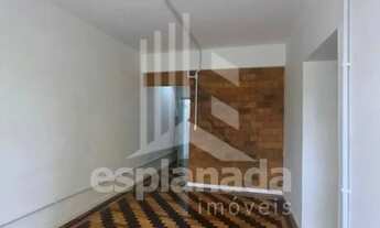 Imagem 5: Apartamento recém-reformado, amplo e bem arejado, localizado em uma das regiões mais desej