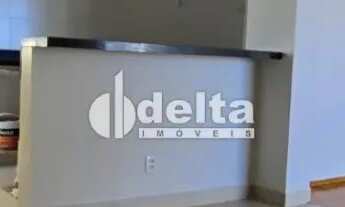 Imagem 2: Apartamento com 4 quartos sendo 1 suíte disponível para venda no bairro Centro em Uberlând