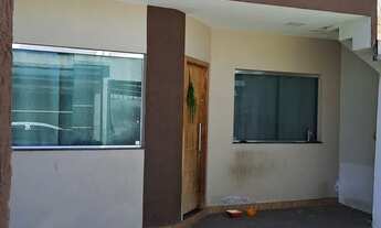 Imagem 2: Casa mais um terreno ao lado