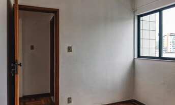 Imagem 6: 2 quartos com varanda e vaga coberta no Morro da Glória para locação