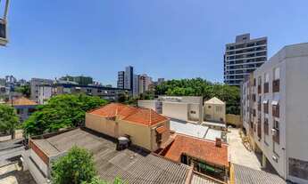 Imagem 3: Imóvel para venda possui 76 metros quadrados com 2 quartos em Petrópolis - Porto Alegre