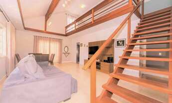 Imagem 2: Oportunidade Exclusiva no Atuba: Amplo Terreno com Casa Semimobiliado com Potencial Ilimit