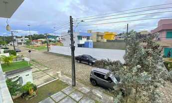 Imagem 2: Casa de condomínio para venda possui 242 metros quadrados com 3 quartos