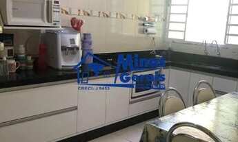 Imagem 3: VENDE - SE CASA DE ESQUINA NO BAIRRO JARDIM MORUMBI !! COM 03 CASAS !!