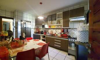 Imagem 3: Casa para venda tem 230 metros quadrados com 3 quartos em Cidade dos Funcionários - Fortal