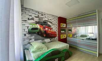 Imagem 5: Apartamento na Pituba, distribuído em 211m² com 2 vagas de garagem