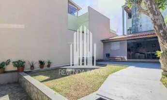 Imagem 3: Sobrado á venda com 251m² 3 dormitórios 5 vagas de garagem com jardim na Vila Eldizia