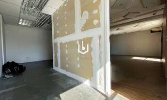 Imagem 7: Sala comercial com 130m² 04 vagas de garagem, próximo a estação