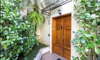 Imagem 3: Casa em condomínio com 5 Suítes e 5 vagas no Jardim Petrópolis