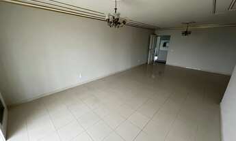 Imagem 3: Apartamento para aluguel com 200 metros quadrados com 3 quartos em Mucuripe