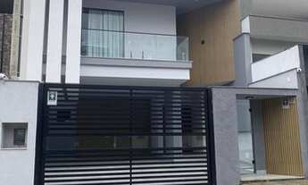 Imagem: CASA COM SAUNA E PISCINA