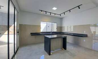 Imagem 4: Aluguel sem burocracia sobrado com 4 quartos sendo 4 suítes Jardim Atlântico - Goiânia - G