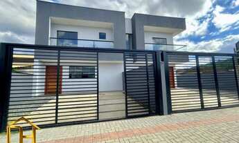 Imagem: Sobrado geminado no bairro Aventureiro em