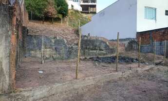 Imagem 3: Lote. Vende-se: Meio Lote. Bairro Eldorado AV. 15. Perto da Academia