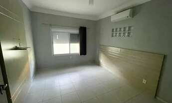 Imagem 3: Casa de condomínio térrea para aluguel possui 180 metros quadrados com 3 quartos