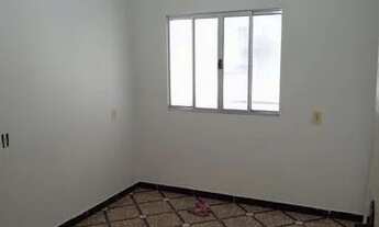 Imagem 2: Caução de 900 reais <br>Paga somente luz <br>Telefone para contato *76