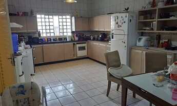 Imagem 4: Vende/Aluga casa de três quartos em Vicente Pires