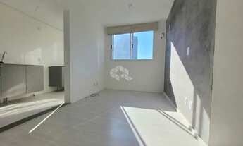 Imagem 2: Apartamento 2 Dormitórios, 01 garagem, Morro Santana