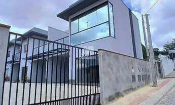 Imagem: Casa nova no bairro Rio Branco em Brusque!