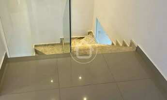 Imagem 6: SOBRADO COM ARMÁRIOS E SOBRA DE TERRENO