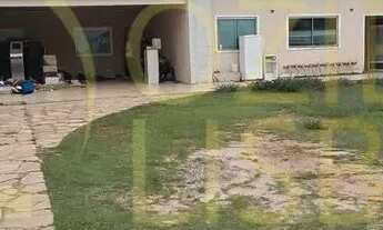 Imagem 2: LOTE 800m² NASCENTE 20m DE FRENTE 100% PLANO MURADO COM CASA SIMPLES CONDOMÍNIO RUA 10 VIC