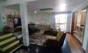 Imagem: Casa com 3 quartos 2 Suítes 4 vagas à