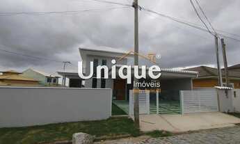 Imagem 3: Casa com 3 suítes e closet, no Solar dos Cantarinos, à venda por R$ 960 mil