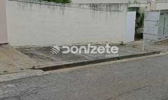 Imagem 2: Terreno Residencial 250 m² à Venda em Vila Scarpelli, Santo André