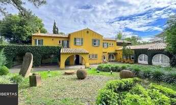 Imagem: Casa em Porto Alegre, no bairro Pedra Redonda