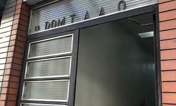 Imagem 2: Apto de um amplo dorm, com 45 m privativos , andar alto, reformado, na Gen Vitorino, R$ 13