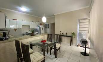 Imagem: Casa de condomínio para venda possui 180